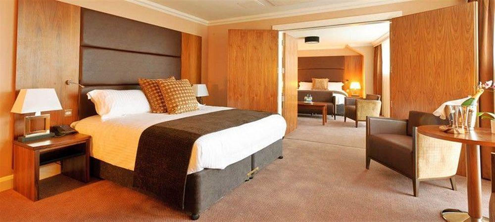 Rox Hotel Aberdeen By Compass Hospitality Esterno foto