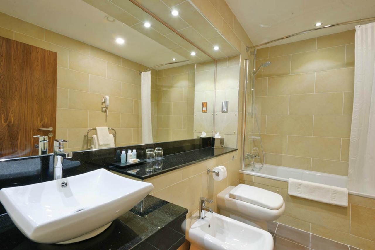Rox Hotel Aberdeen By Compass Hospitality Esterno foto