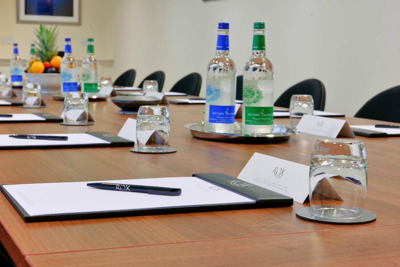 Rox Hotel Aberdeen By Compass Hospitality Esterno foto